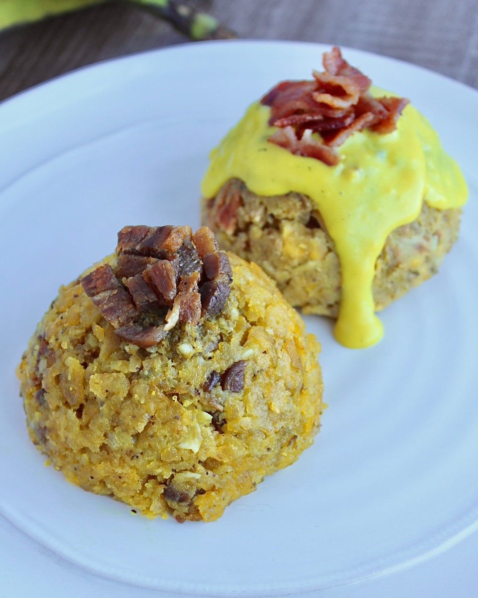 Mofongo de plátano verde con chicharrón